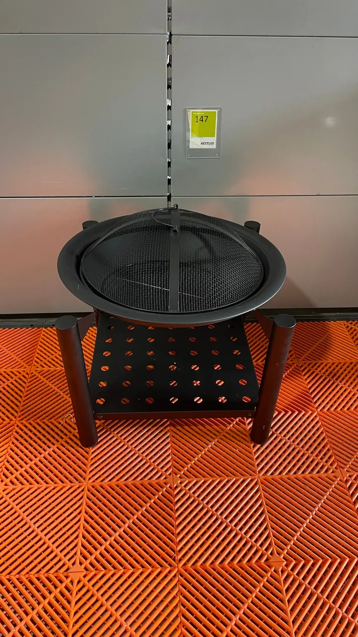 Feuerschale / Garten-Feuerstelle mit Funkenschutzdeckel